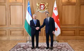 Президент Грузии наградил главу Узбекистана орденом «Золотое руно»