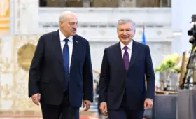 Мирзиёев и Лукашенко договорились о «принципиально новом подходе» в отношениях Узбекистана и Беларуси