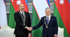 Шавкат Мирзиёев и Ильхам Алиев наградили друг друга орденами
