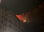 В Ташкенте загорелась крыша многоэтажного дома. Видео