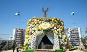 Фото. Как прошёл Фестиваль дыни в Хиве, где установили рекорд Гиннесса