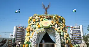 Фото. Как прошёл Фестиваль дыни в Хиве, где установили рекорд Гиннесса