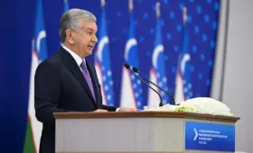 Узбекистан откроет логистический центр в порту Поти в 2027 году и отменит сборы на импорт грузовиков