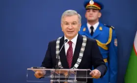 Президента Узбекистана наградили Орденом Республики Сербия