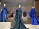 Коллекция кутюрье Мохамеда Беншеллала, вдохновлёная архитектурой Узбекистана, представлена на выставке в Ташкенте