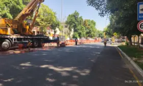 Власти устанавливают причину взрыва под асфальтом на ул. Глинки в Ташкенте